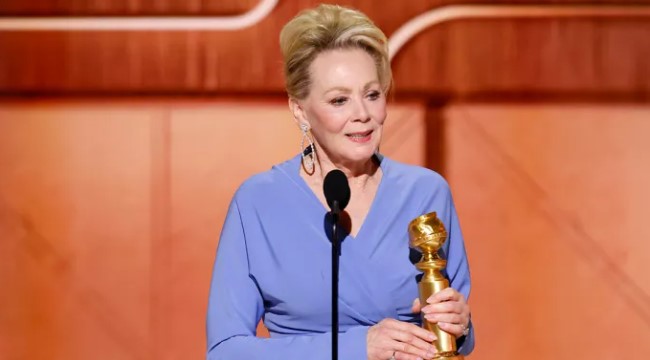 Jean Smart: Donate Awards Show Funds to Help L.A. Firefighters and Fire Victims